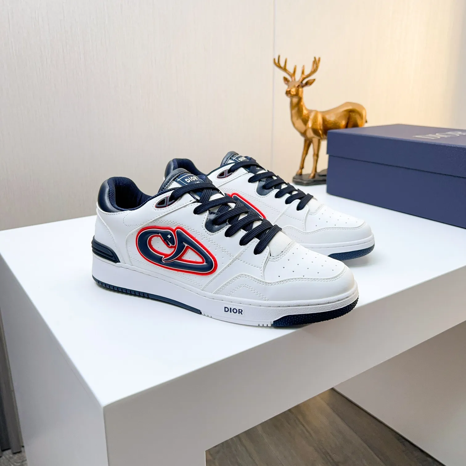 Men's Men's Shoes 💰420 [New Style] 🦩🦩Dior - Low-top sneakers 2025 spring men's collection new arrivals [Celebrate][Celebrate][Celebrate], reinterpret the basketball shoe design and become a classic Dior item [strong][strong][strong], carefully crafted in black and cream white smooth cowhide, paired with beige suede, showing leather on the side The CD logo, tongue, sole and back side are decorated with various distinctive details to enhance the style[666][666], while eyelet details, topstitching and rubber panels highlight the dynamic charm of its athletic style[strong][strong][strong]. It has a two-color rubber sole, which can be matched with various clothing to create a refined look. Size: 38 to 44 (45 can be customized